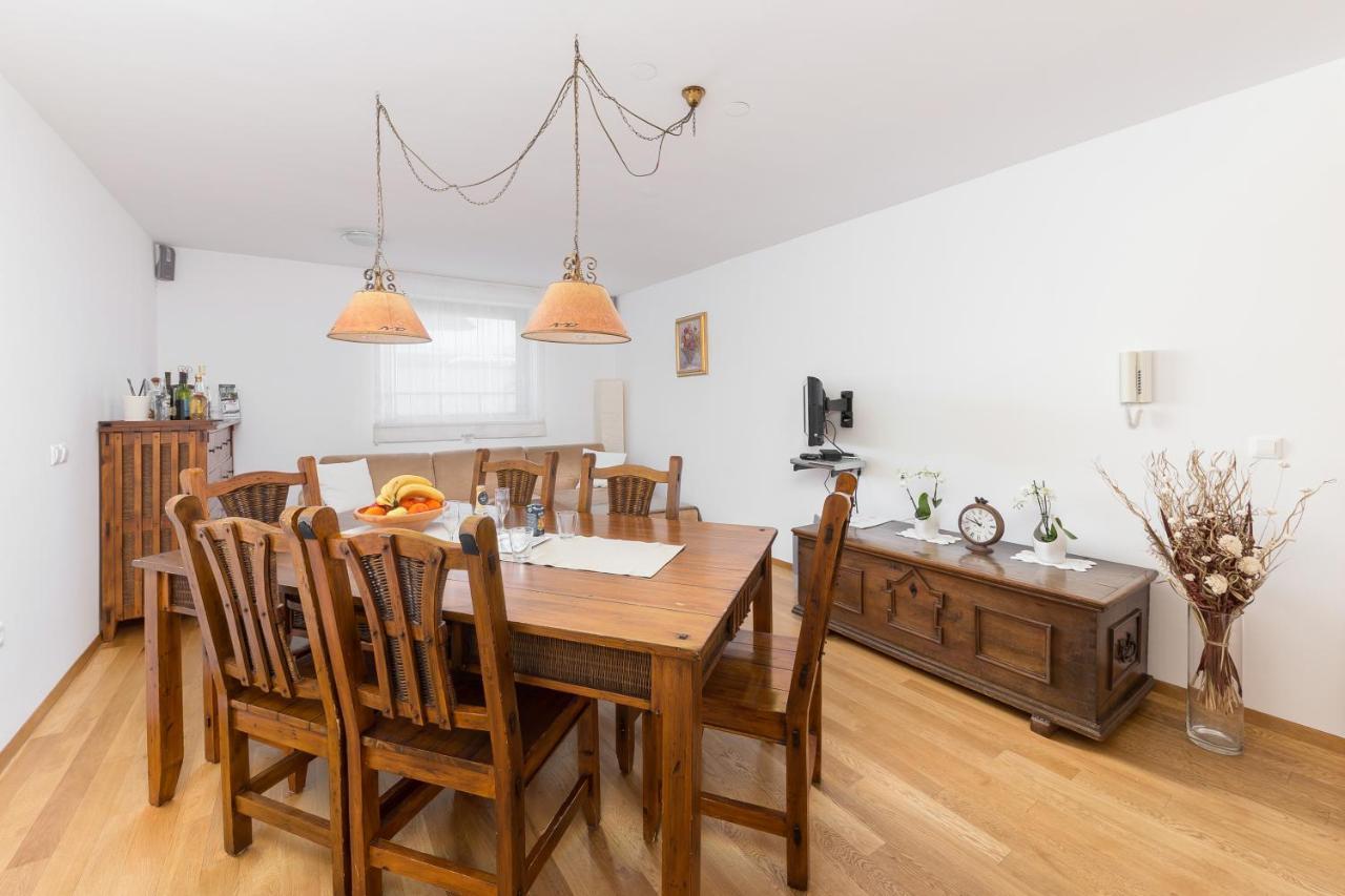 Mountain Charm Apartment ครานสกา โกรา ภายนอก รูปภาพ