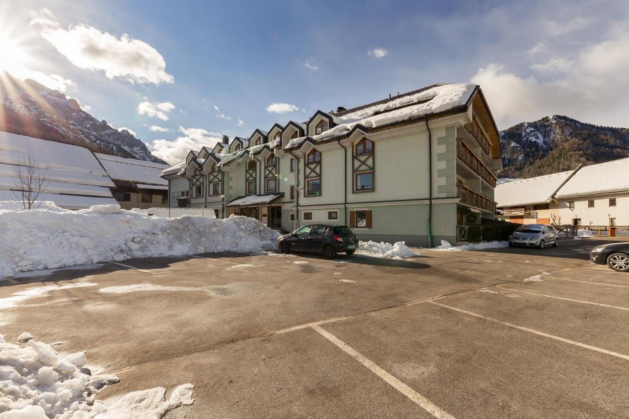 Mountain Charm Apartment ครานสกา โกรา ภายนอก รูปภาพ