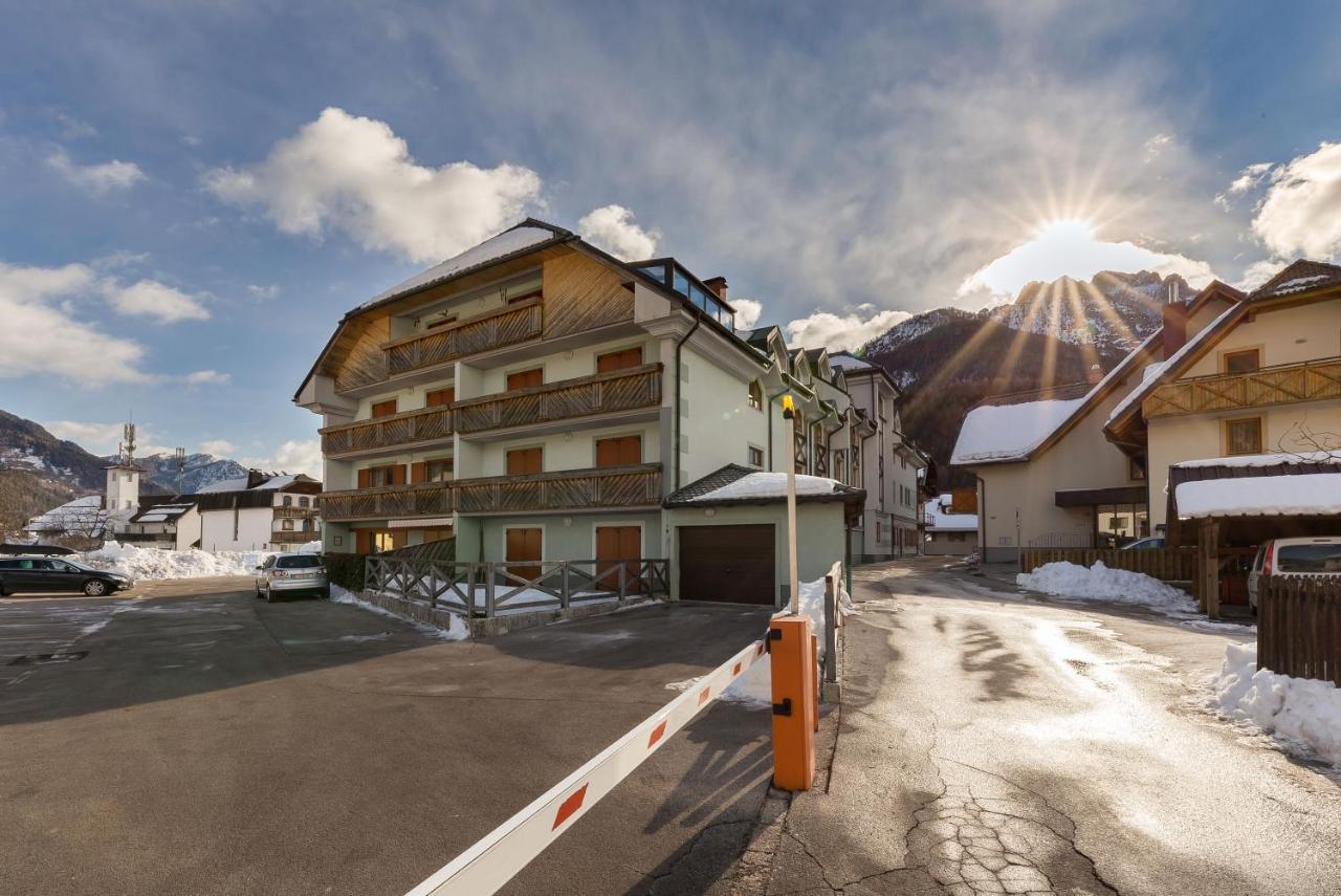 Mountain Charm Apartment ครานสกา โกรา ภายนอก รูปภาพ