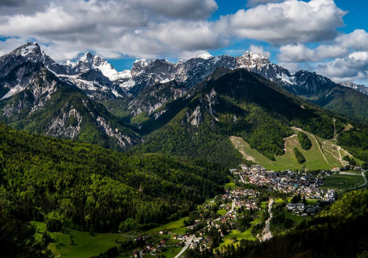 Mountain Charm Apartment ครานสกา โกรา ภายนอก รูปภาพ